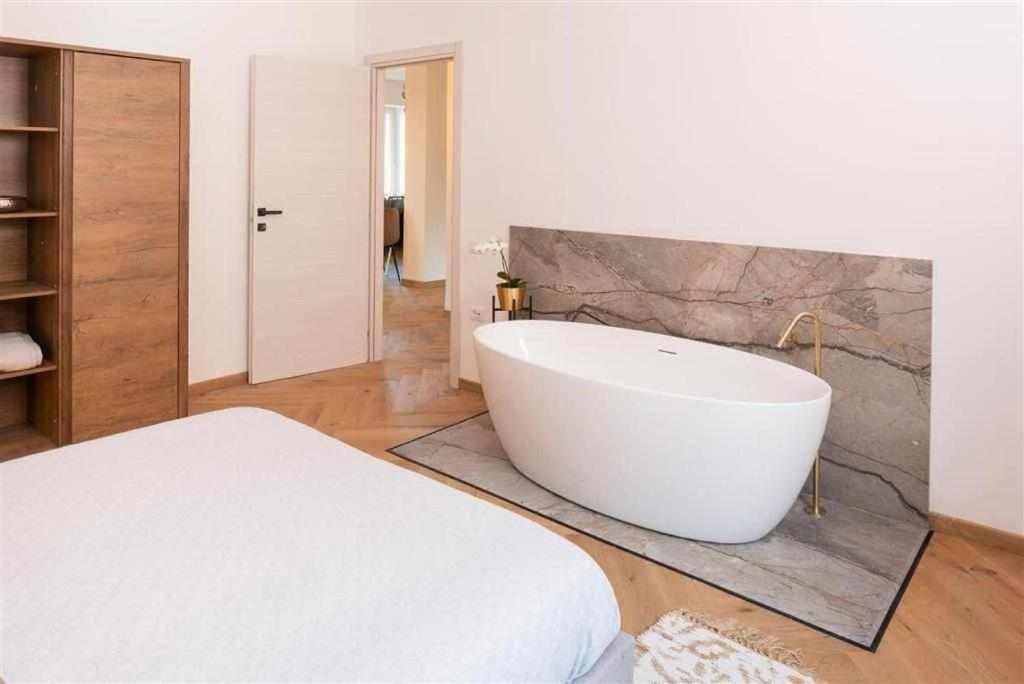 Destiny Home 5 Bardolino Exteriör bild